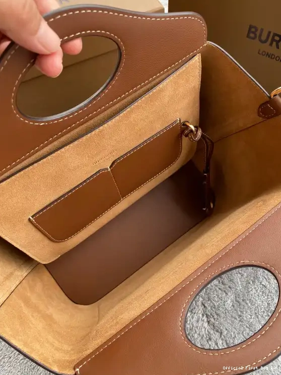 Official FirstBag Ru Pocket Tote BURBERRY 0510